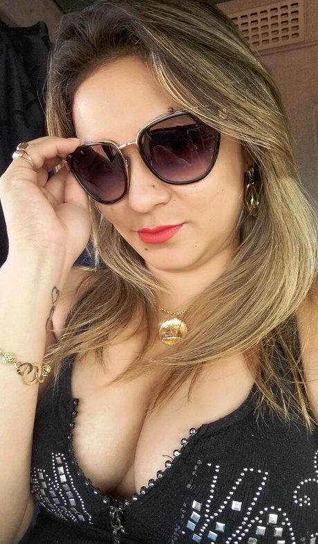 Garimpo naked actress photos