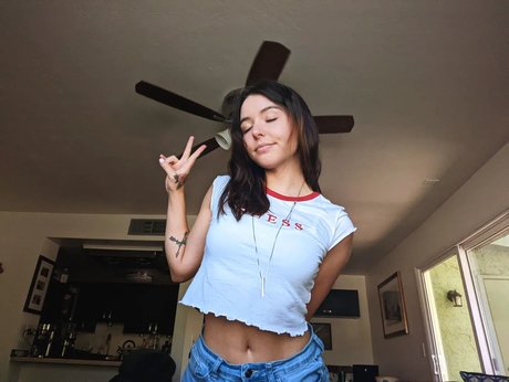 Autumn Farrell top model photos