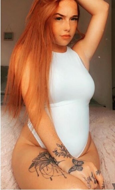 Karina Williamson star sexy pictures