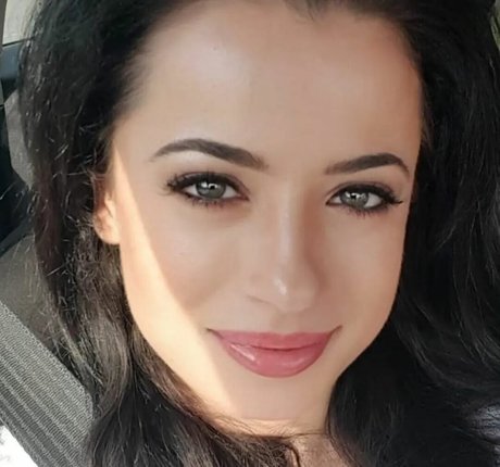 LunaLux ASMR nude actress images