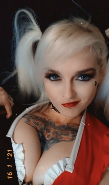 Gothicsushii pornstar pics