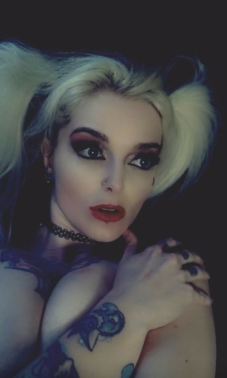 Gothicsushii pornstar erotic images