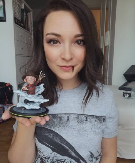rainbowf0x exclusive model image
