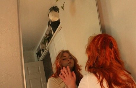 Oatmilkhunny art model gallery