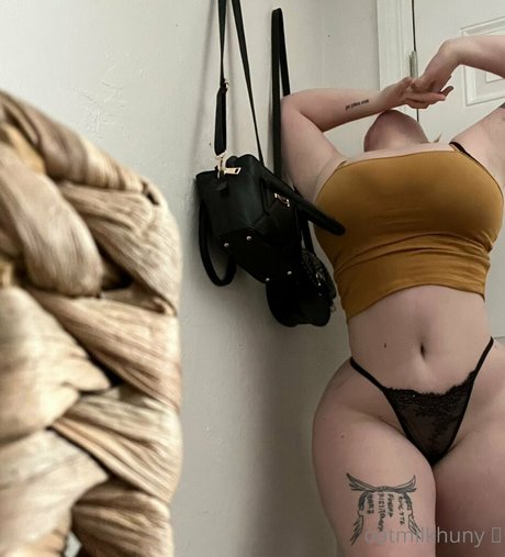 Oatmilkhunny model xxx picture