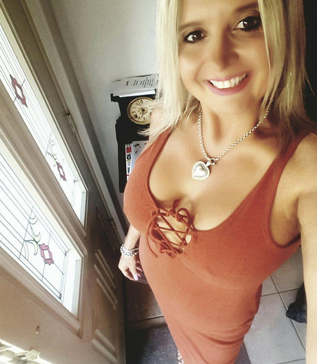 Helen Eleni star art archive