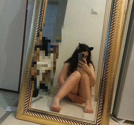 Rosalie Quarts star nudes pic