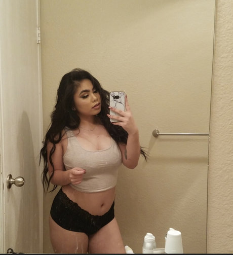 xstarmiya nudes star pic