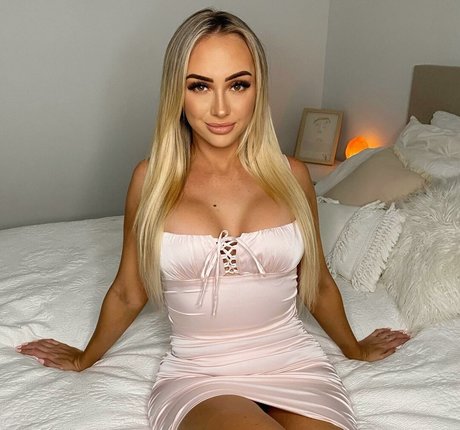 Taylah Small beautiful actress archive