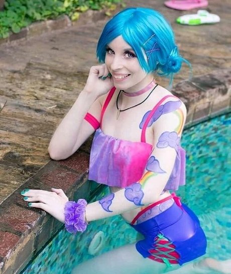 Cherryl Kitsune pornstar nude pic