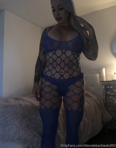 Blondebarbiedoll92 model exclusive galleries