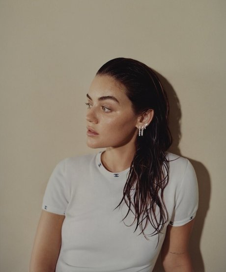 Lucy Hale nudes actress pictures