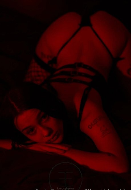 Lilgothbarbie star xxx photo