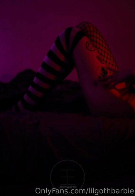 Lilgothbarbie perfect pornstar img