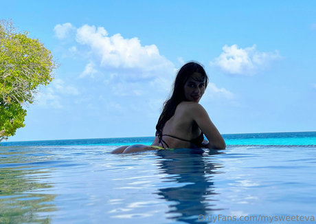 lapetiteva model porn gallery