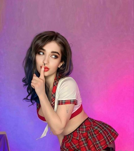 soffi fire free model photos