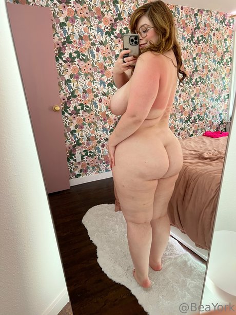 mature blonde onlyfans art naked archive