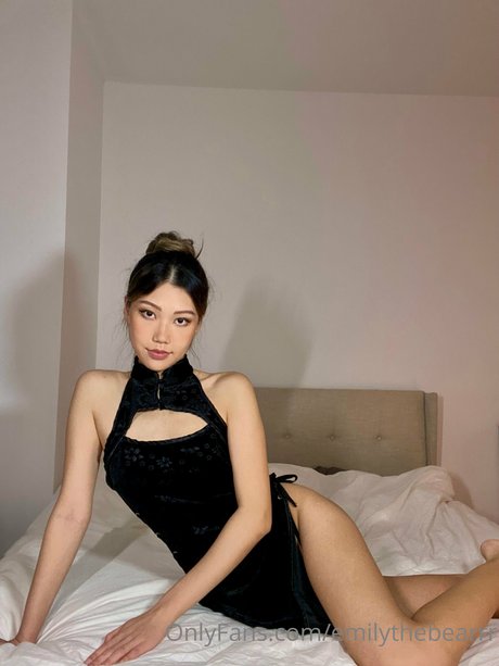 Emily the bearrr star adult image