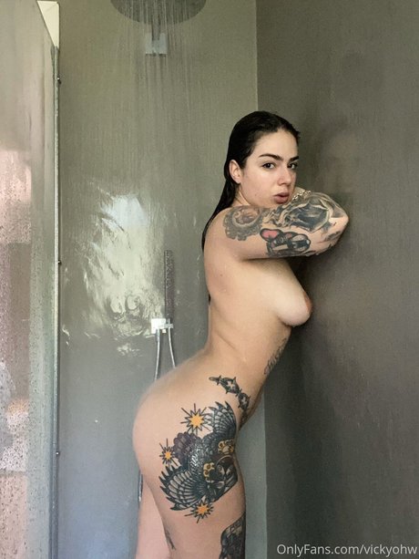 Ex Vicky Ohw star beautiful photos