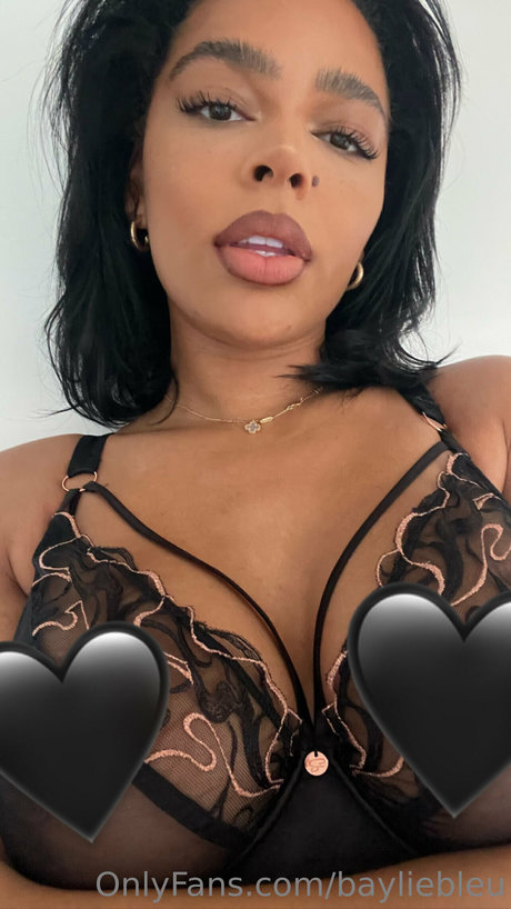Bayliebleu nude model galleries