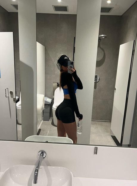 Alliyah pornstar pretty pictures