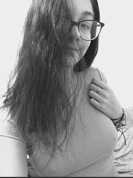 Isabella Falgarona hot model archive