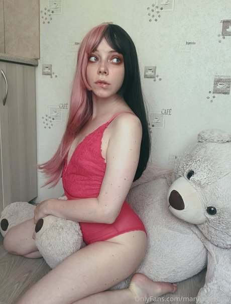 Malvinamoney nude actress pics