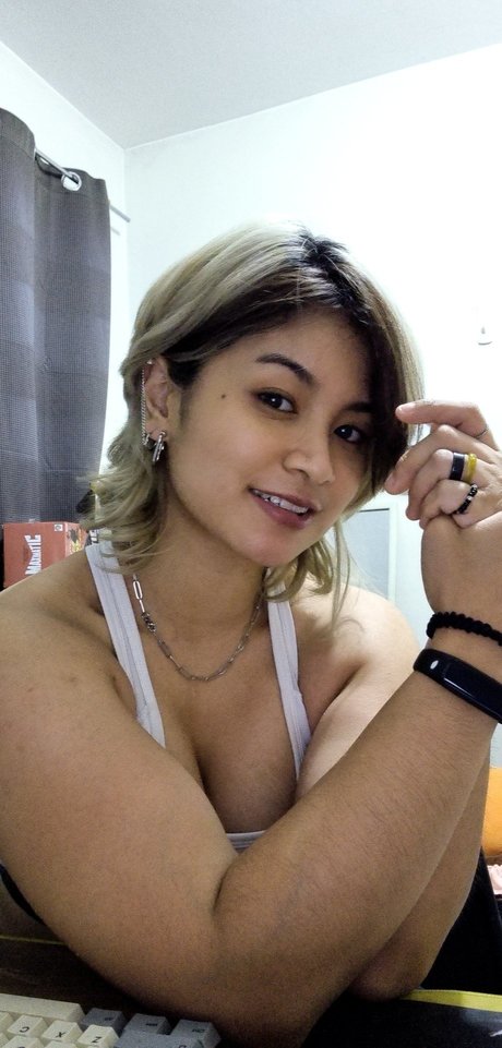 Nyaaati free pornstar photo