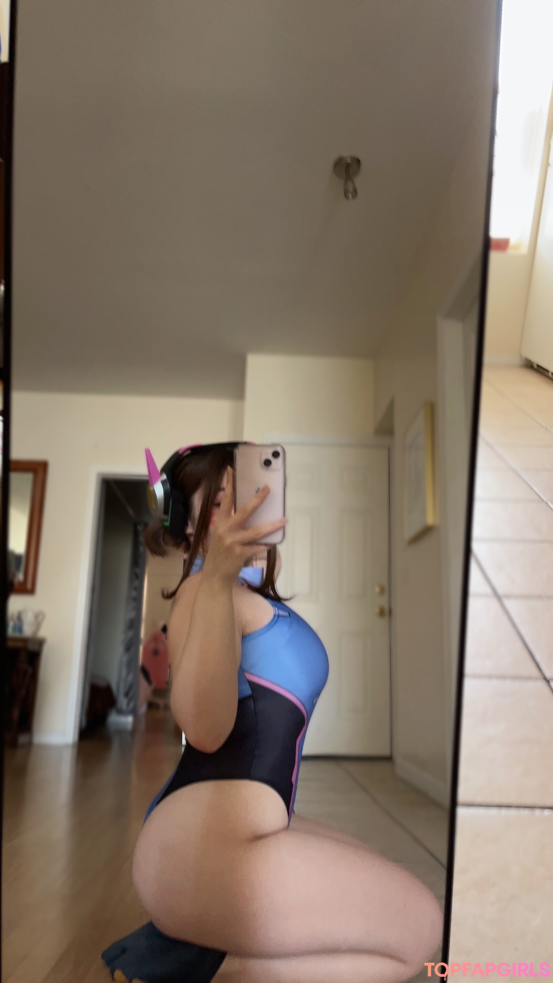 Sugashi sexy actress picture