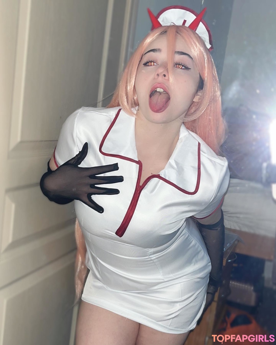 Sugashi  naked actress gallery