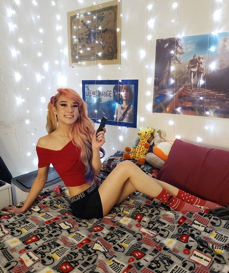 Queentofu pornstar pretty pic