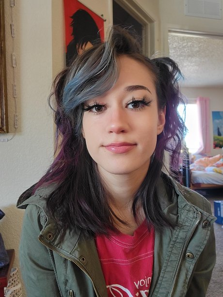 Queentofu pornstar exclusive image