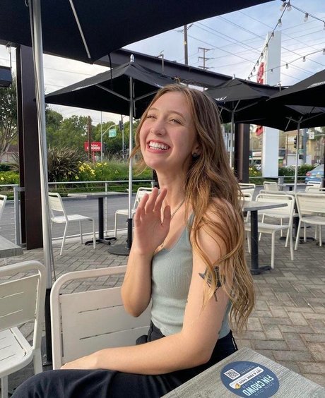 Jordan Burton erotic star gallery