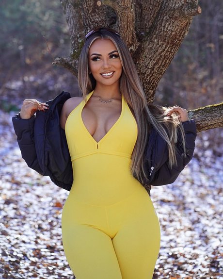 Camila Bernal exclusive model photo