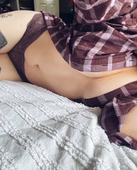 Little red x nude star pictures