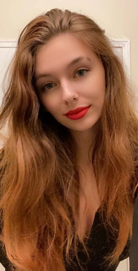 Lydia Renae erotic star gallery