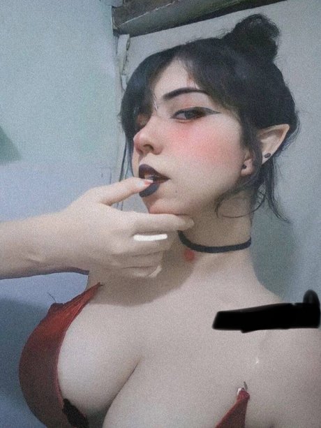 Aby Dazai nude star pic