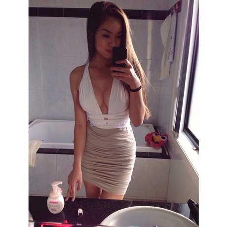 Kathryn Tan sex model photo