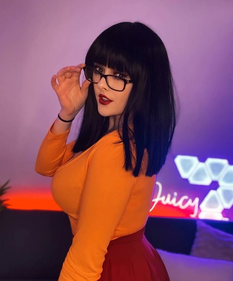 Juicyiris model free images