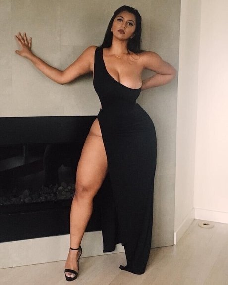 Cynthia Kumar pornstar hd photos