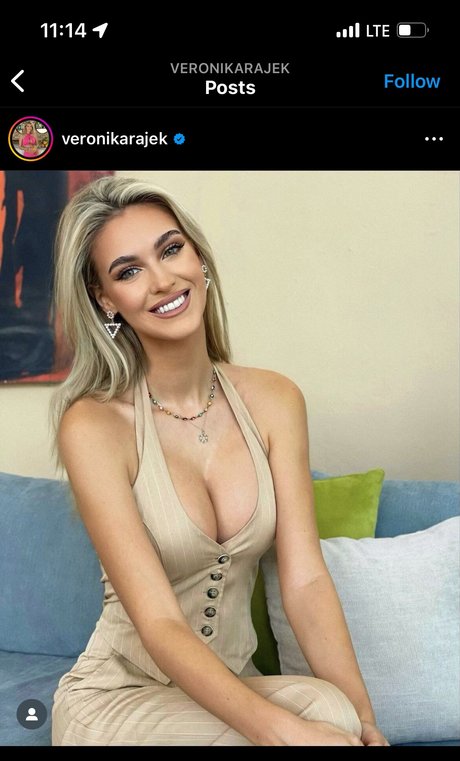 Veronika Rajek model art gallery