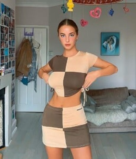 cute onlyfans beautiful photo