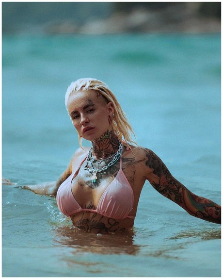 ball onlyfans art nude galleries