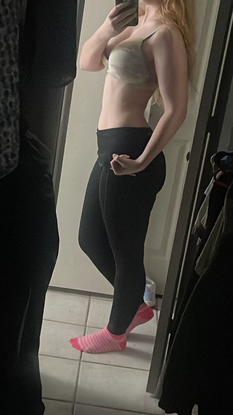 Initialelon pornstar hot img