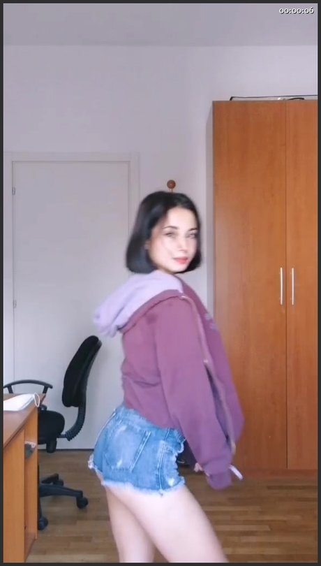 Lucrelisa pornstar nudes pic