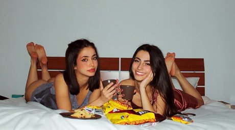 Lucrelisa model xxx photo