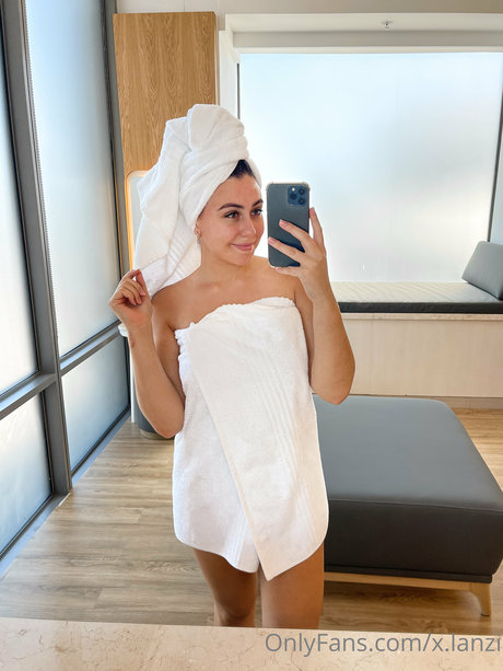 Lanzi pornstar adult img