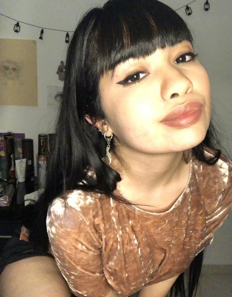naomieve pornstar adult image