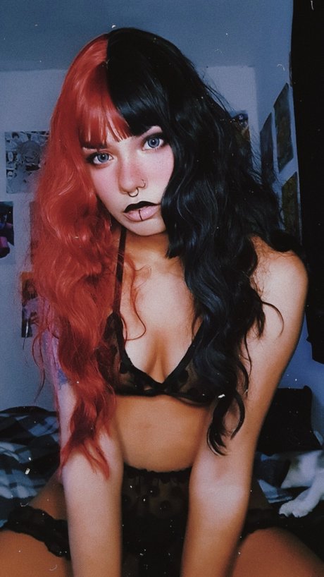 Kurohimexx pornstar nude image