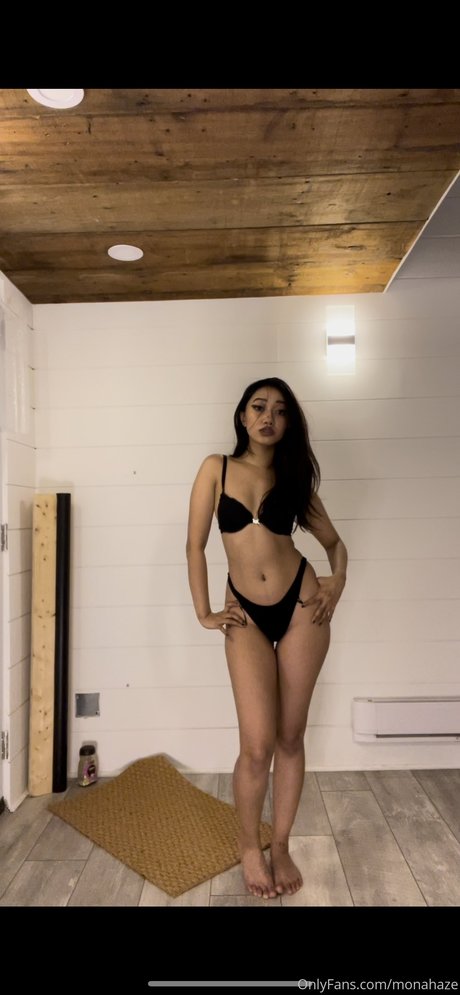 Monahazey star high quality pics